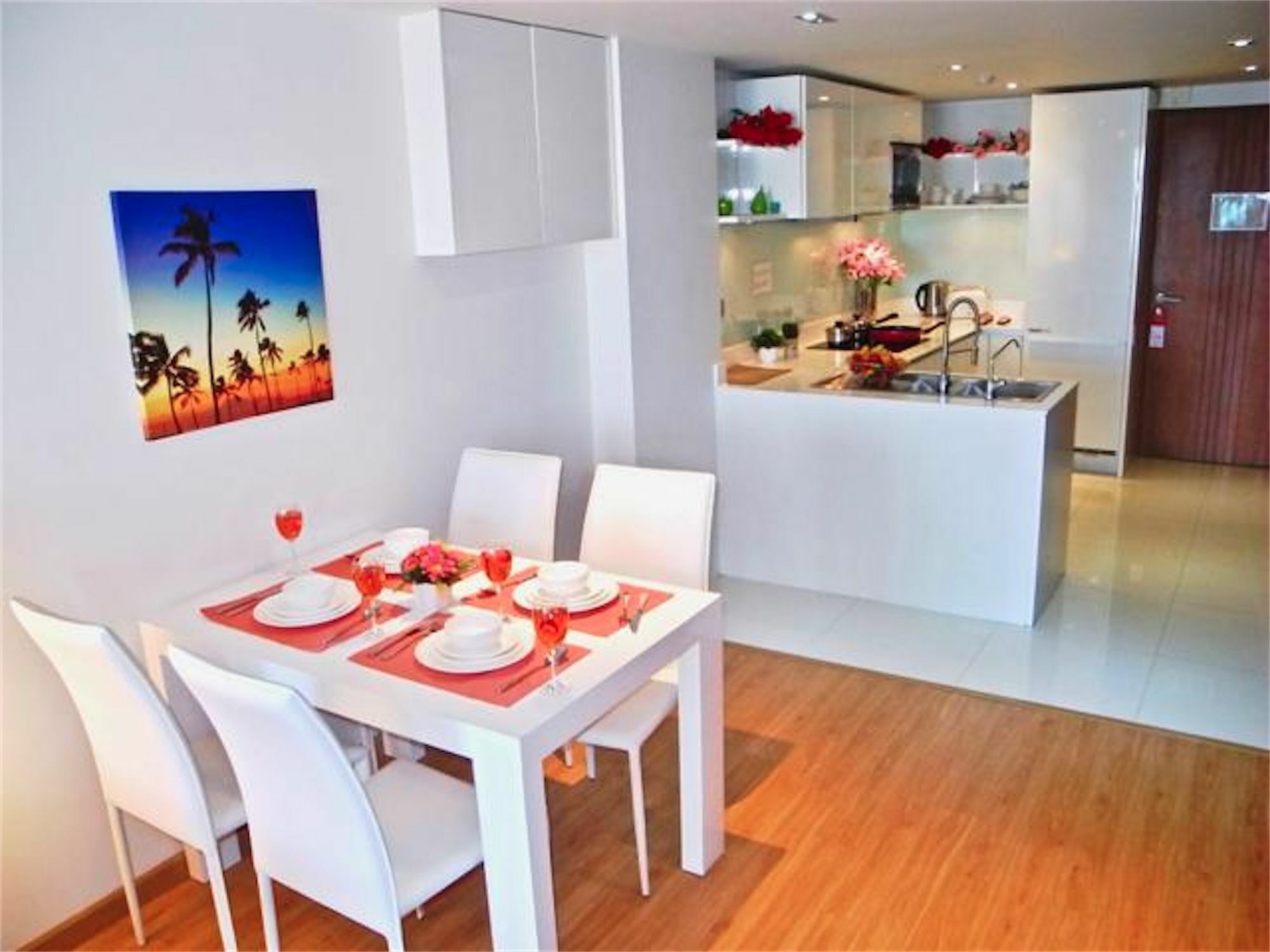 The Privilege Residence : 1 Bedroom Apartment In Patong Eksteriør billede